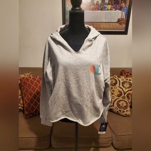 #226 🔥NWT Champion raw hem hoodie. Approx length  20" P2P 25"